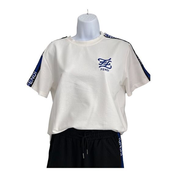 FASHION And Stylish Two Pieces Pants And โ T-Shirt. SizeโS - Picture 2 of 8